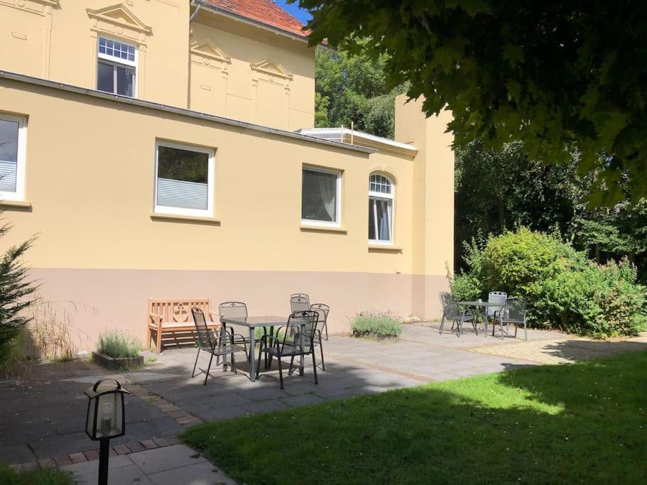 Emily'S Deichbude In Einer Historischen Villa In Dornumersiel Eksteriør billede